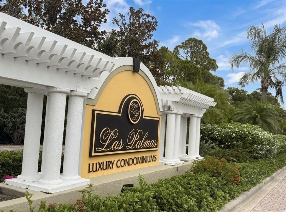 For Sale: $354,000 (3 beds, 3 baths, 1559 Square Feet)