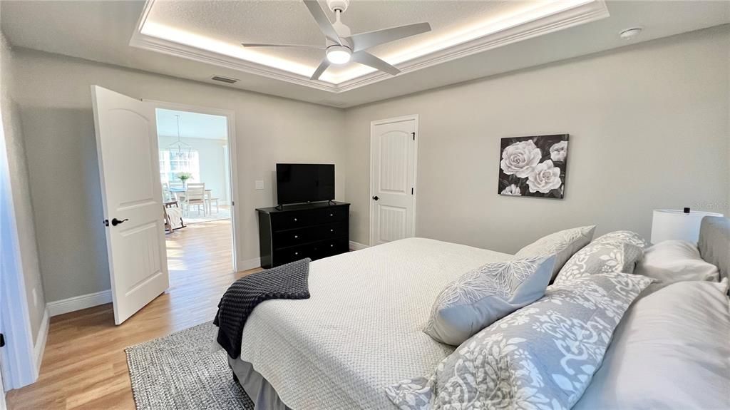 En Venta: $560,000 (3 camas, 2 baños, 1760 Pies cuadrados)