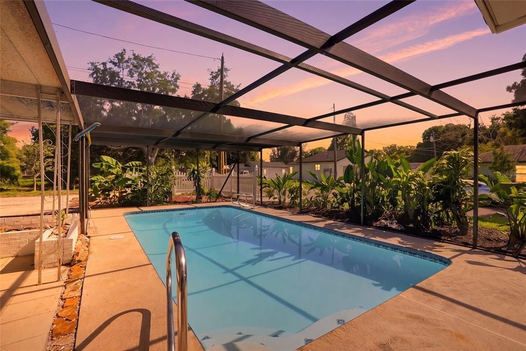 For Sale: $499,999 (3 beds, 2 baths, 1283 Square Feet)