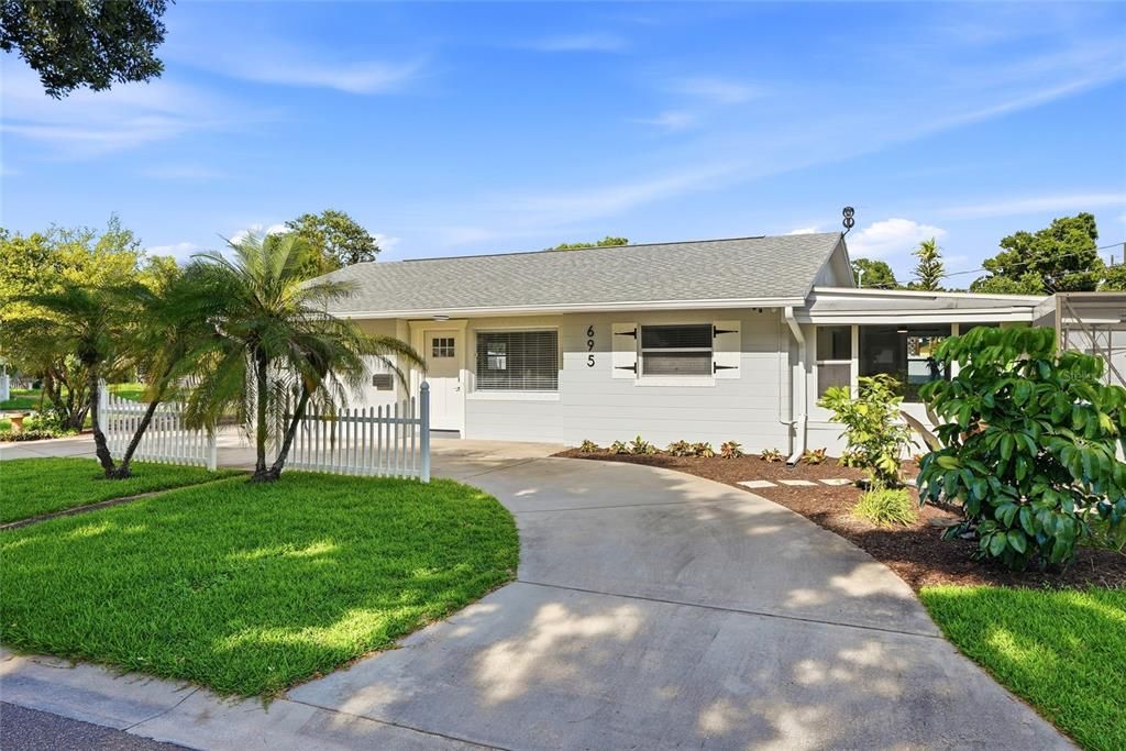 For Sale: $499,999 (3 beds, 2 baths, 1283 Square Feet)