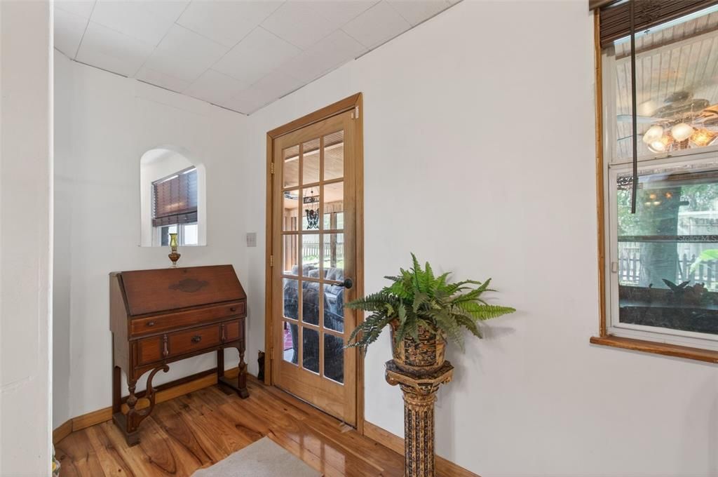 For Sale: $249,500 (3 beds, 2 baths, 1797 Square Feet)