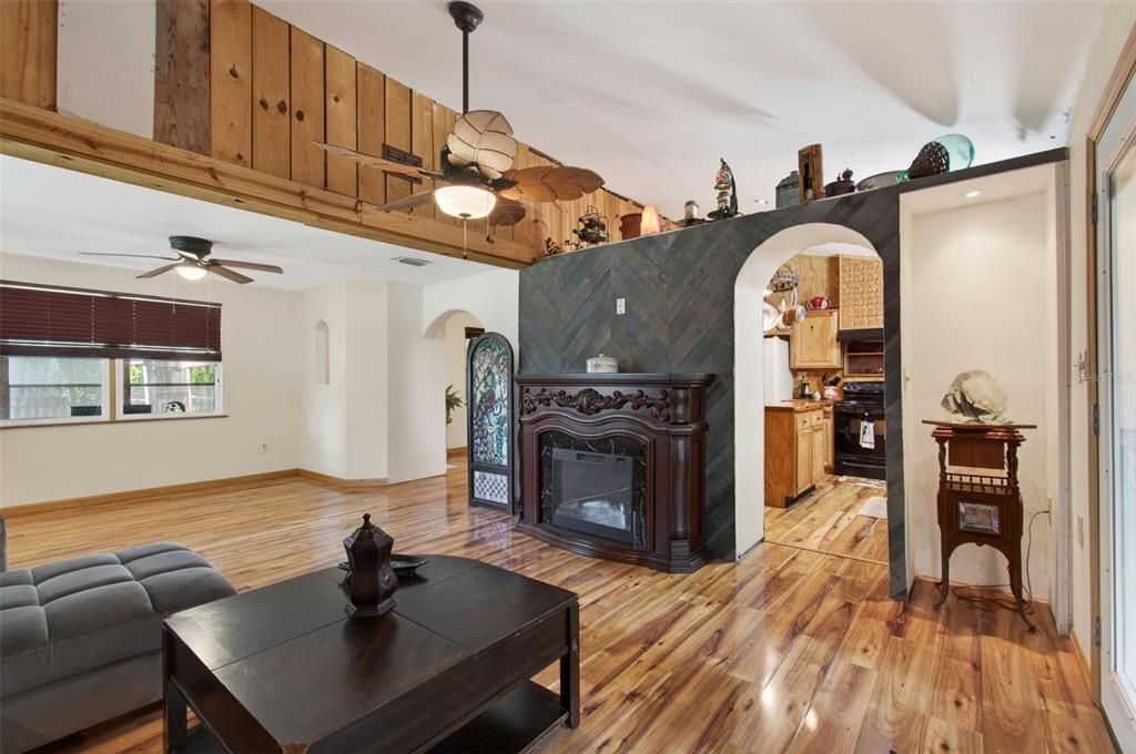 For Sale: $249,500 (3 beds, 2 baths, 1797 Square Feet)