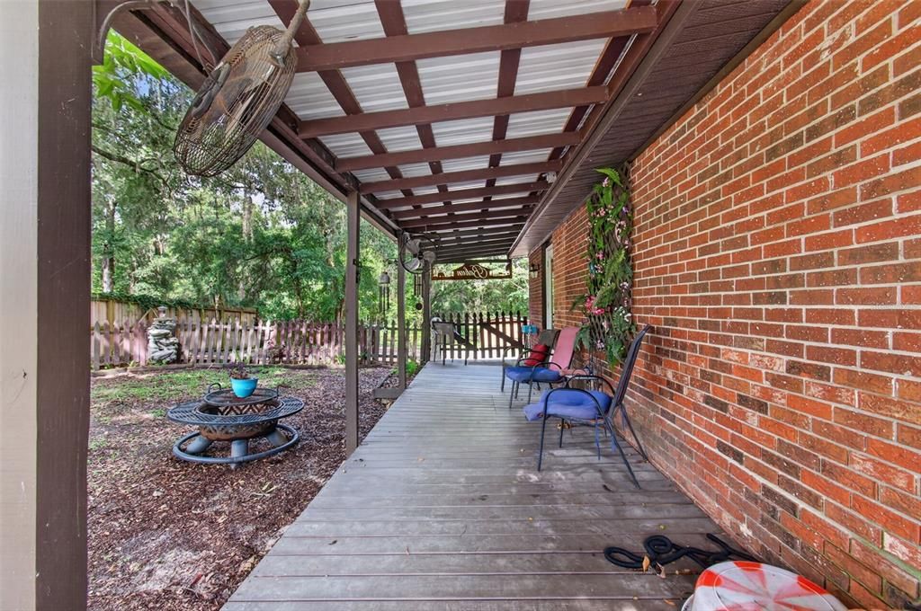 For Sale: $249,500 (3 beds, 2 baths, 1797 Square Feet)