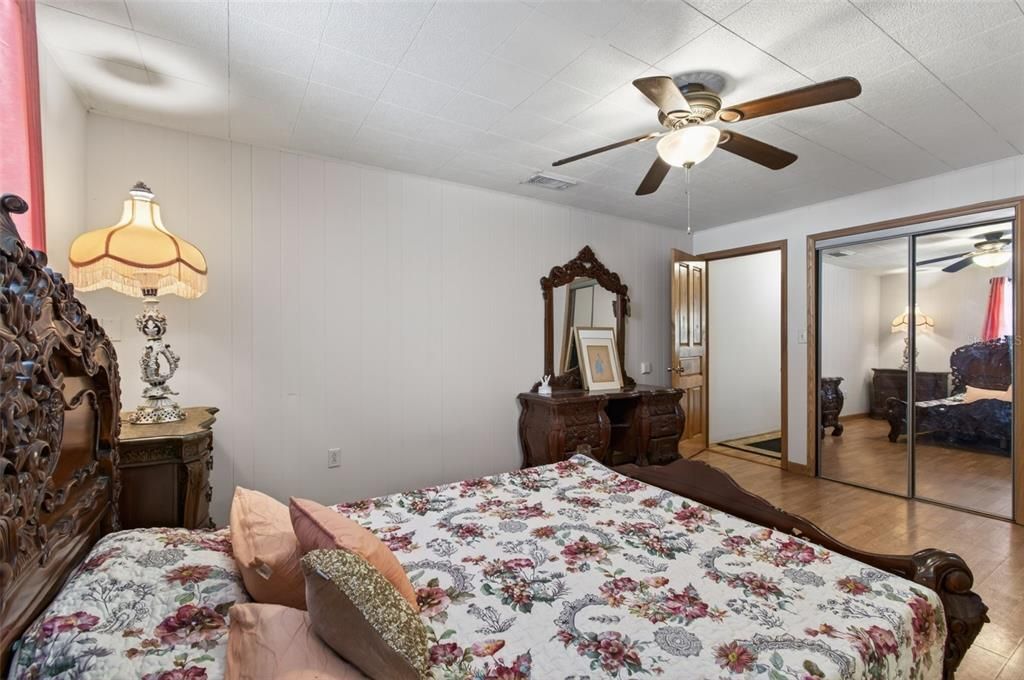 For Sale: $249,500 (3 beds, 2 baths, 1797 Square Feet)