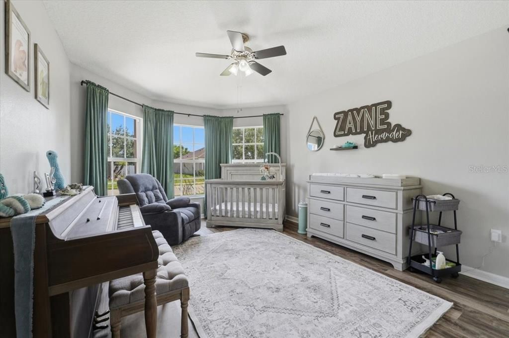 For Sale: $335,000 (4 beds, 2 baths, 1766 Square Feet)