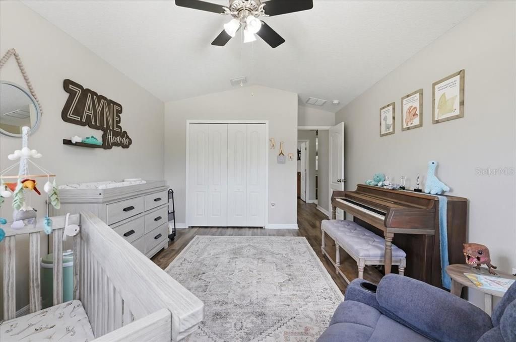 For Sale: $335,000 (4 beds, 2 baths, 1766 Square Feet)
