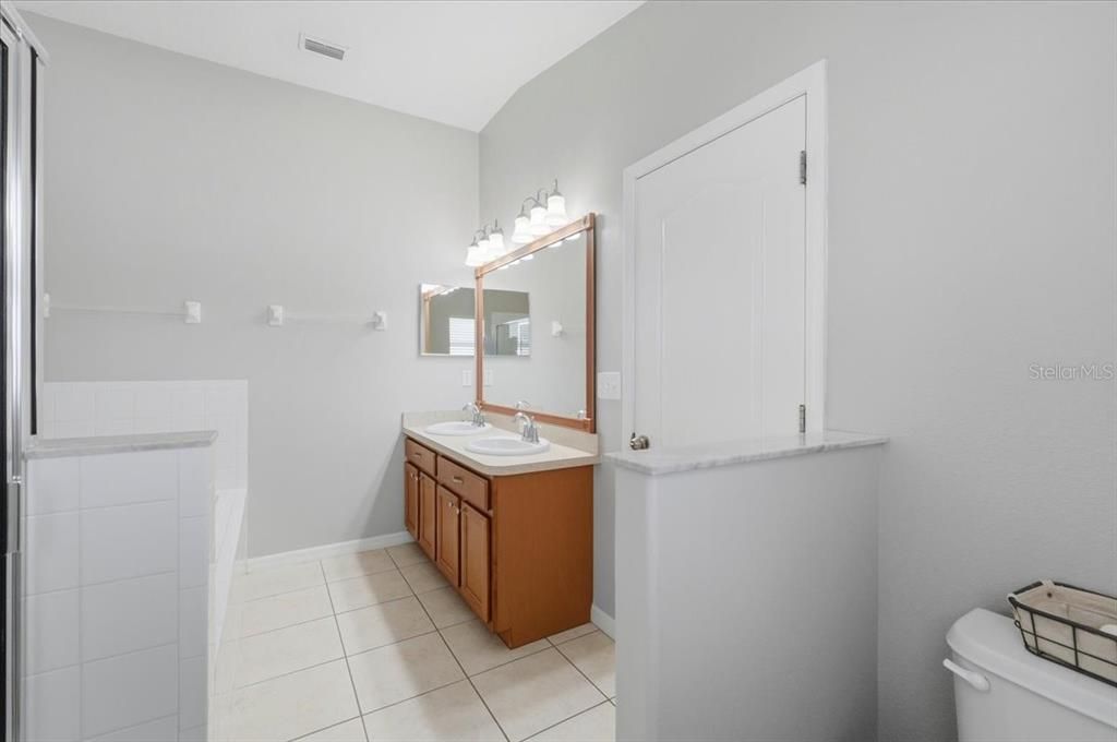 For Sale: $335,000 (4 beds, 2 baths, 1766 Square Feet)