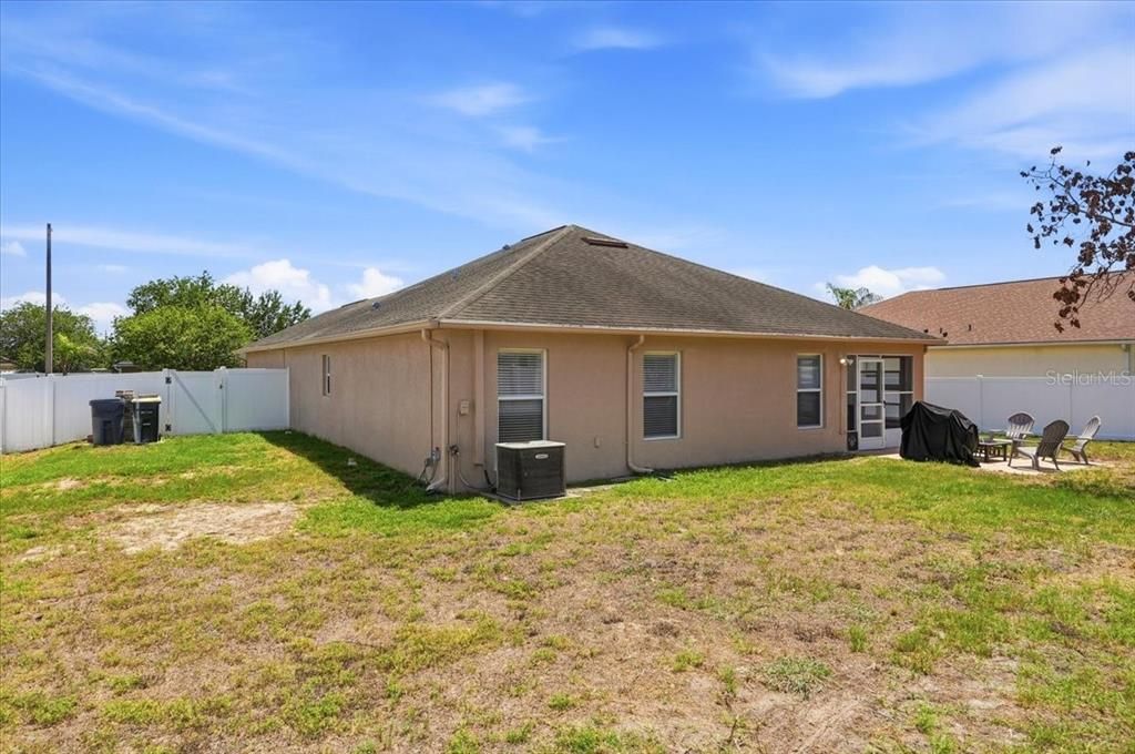 For Sale: $335,000 (4 beds, 2 baths, 1766 Square Feet)
