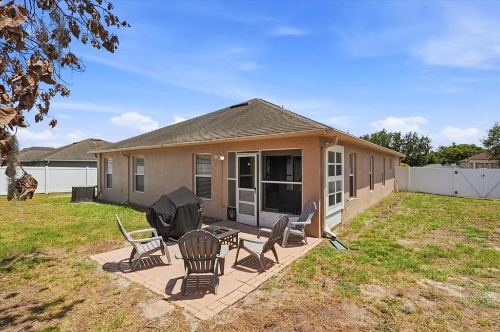 For Sale: $335,000 (4 beds, 2 baths, 1766 Square Feet)