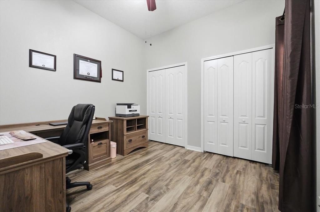 For Sale: $335,000 (4 beds, 2 baths, 1766 Square Feet)