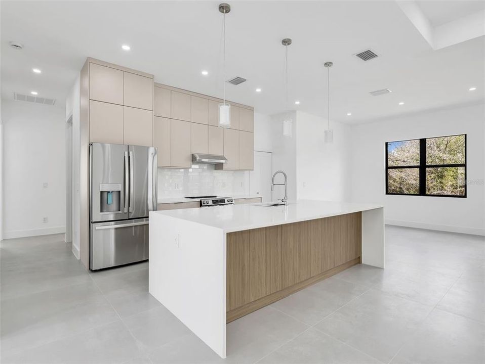 For Sale: $425,000 (3 beds, 2 baths, 1854 Square Feet)