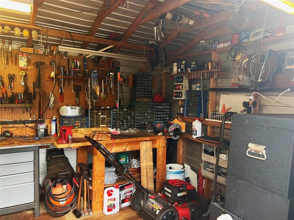 For Sale: $139,500 (3 beds, 2 baths, 1356 Square Feet)