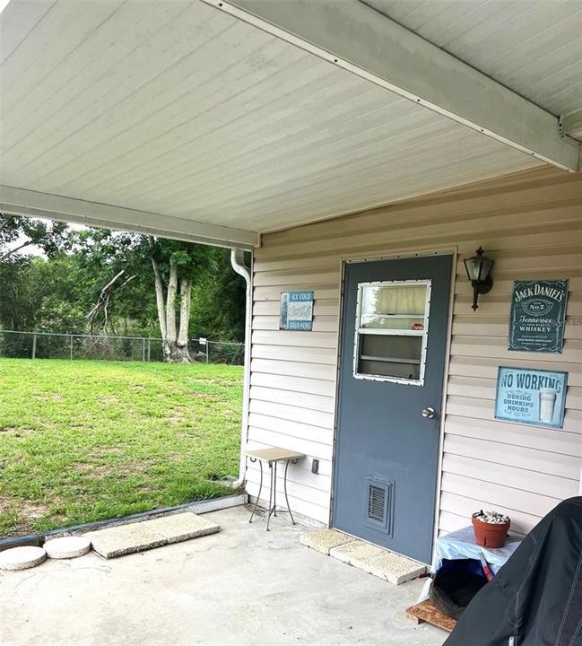 For Sale: $139,500 (3 beds, 2 baths, 1356 Square Feet)
