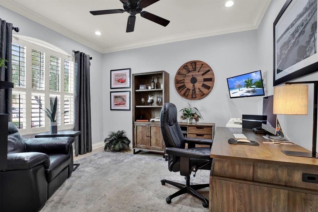 Activo con contrato: $825,000 (4 camas, 3 baños, 3152 Pies cuadrados)