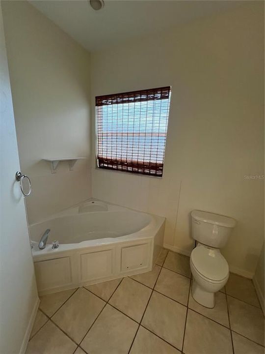 В аренду: $2,000 (3 спален, 2 ванн, 1629 Квадратных фут)