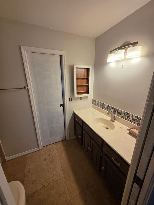 В аренду: $1,975 (2 спален, 2 ванн, 1120 Квадратных фут)