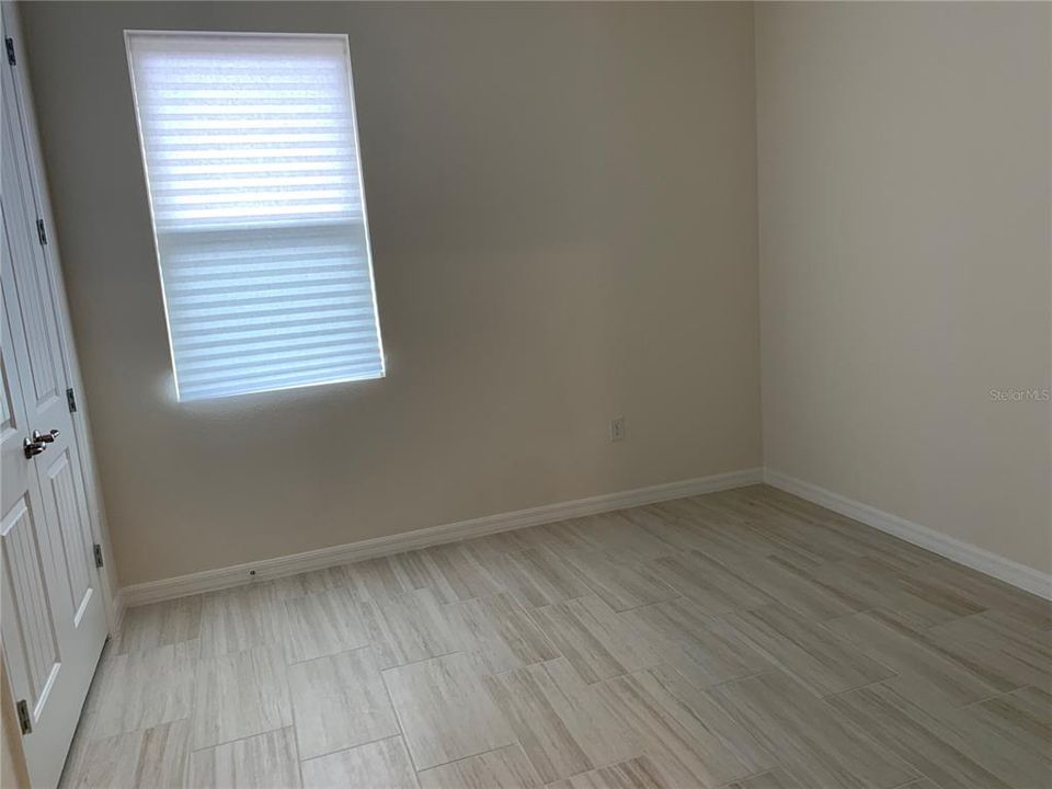 For Rent: $2,395 (4 beds, 2 baths, 2034 Square Feet)