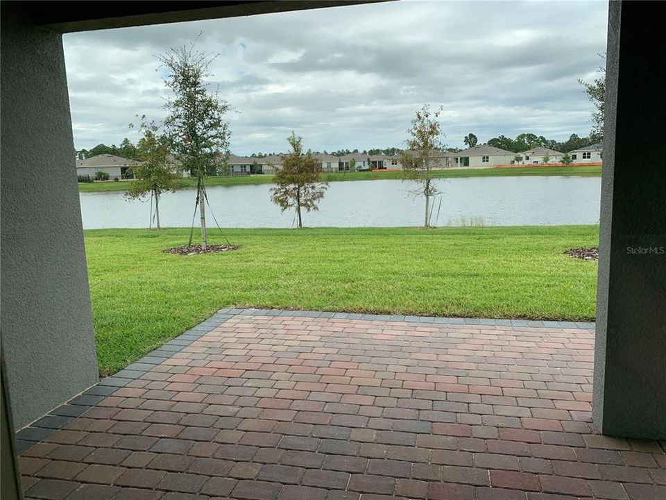 For Rent: $2,395 (4 beds, 2 baths, 2034 Square Feet)