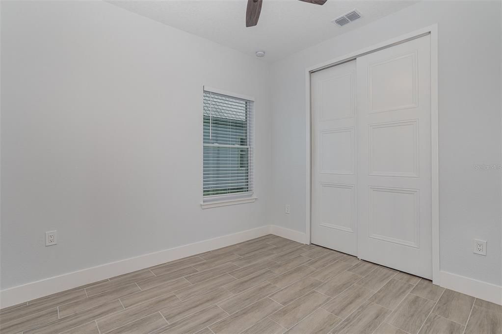 For Rent: $2,200 (3 beds, 2 baths, 1400 Square Feet)