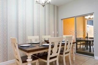 На продажу: $349,900 (4 спален, 3 ванн, 1902 Квадратных фут)