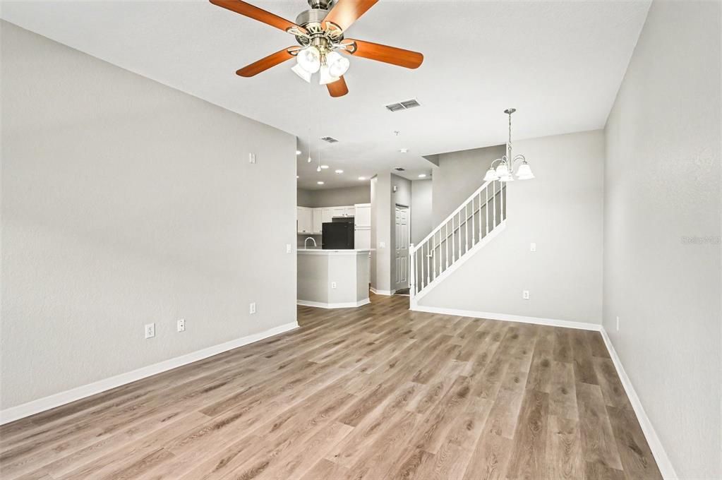 For Sale: $265,000 (3 beds, 2 baths, 1457 Square Feet)