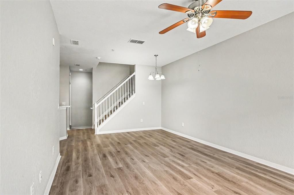 For Sale: $265,000 (3 beds, 2 baths, 1457 Square Feet)