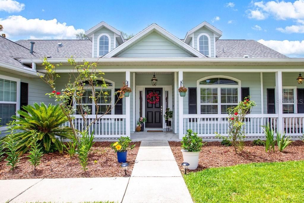 For Sale: $479,900 (4 beds, 2 baths, 2366 Square Feet)
