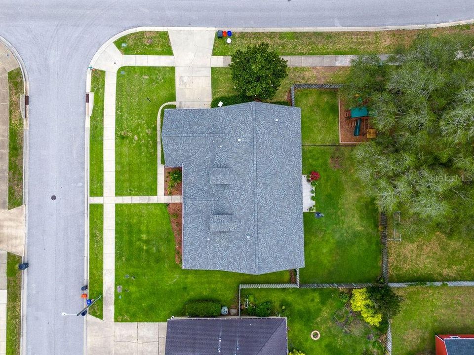 For Sale: $479,900 (4 beds, 2 baths, 2366 Square Feet)