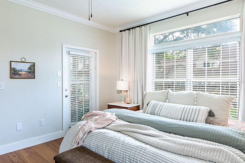 For Sale: $479,900 (4 beds, 2 baths, 2366 Square Feet)