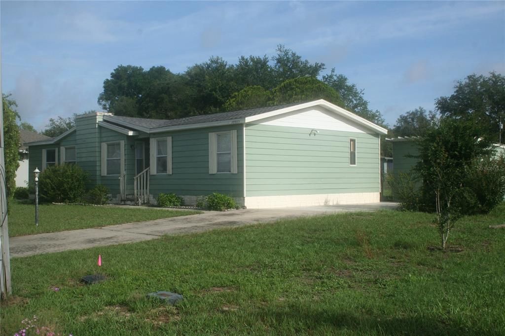 Active With Contract: $159,900 (3 beds, 2 baths, 1520 Square Feet)