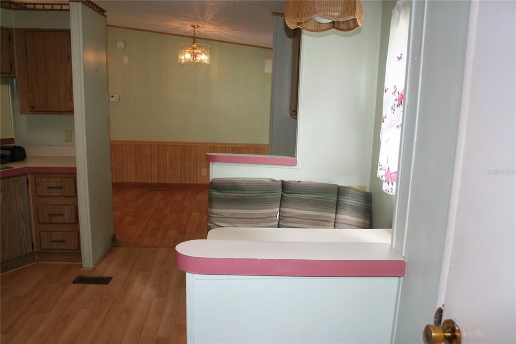 Active With Contract: $159,900 (3 beds, 2 baths, 1520 Square Feet)
