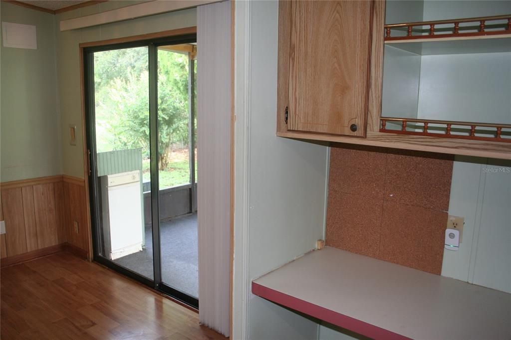 Active With Contract: $159,900 (3 beds, 2 baths, 1520 Square Feet)