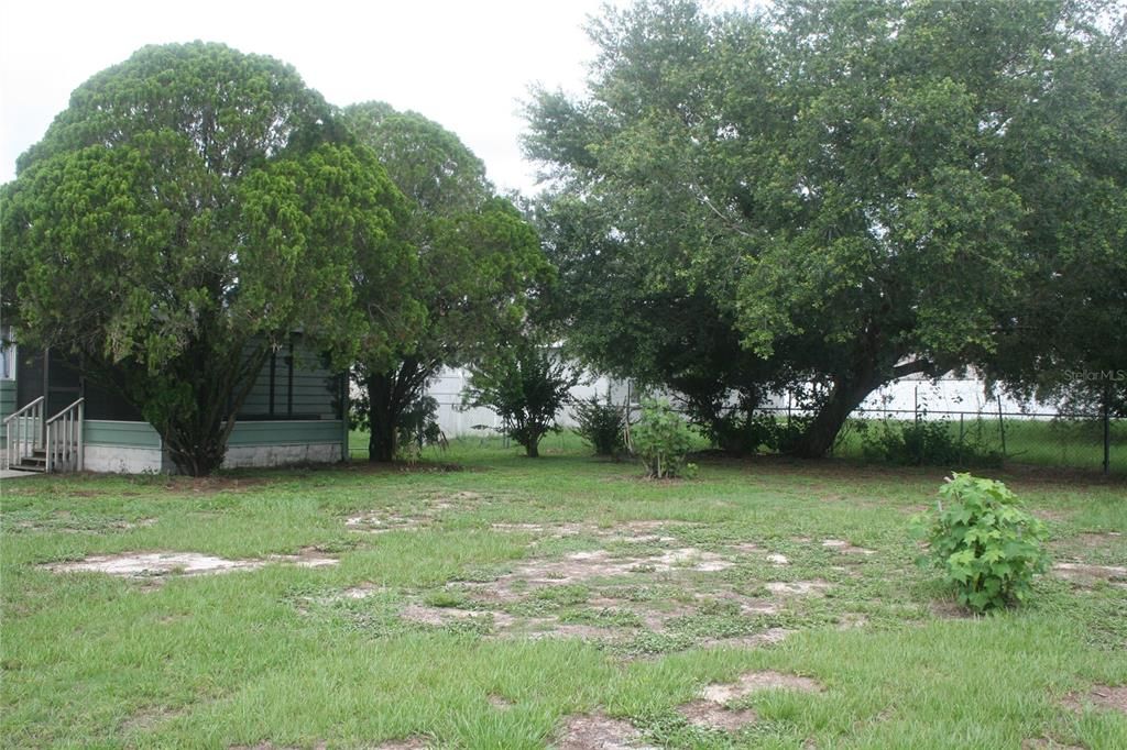 Active With Contract: $159,900 (3 beds, 2 baths, 1520 Square Feet)