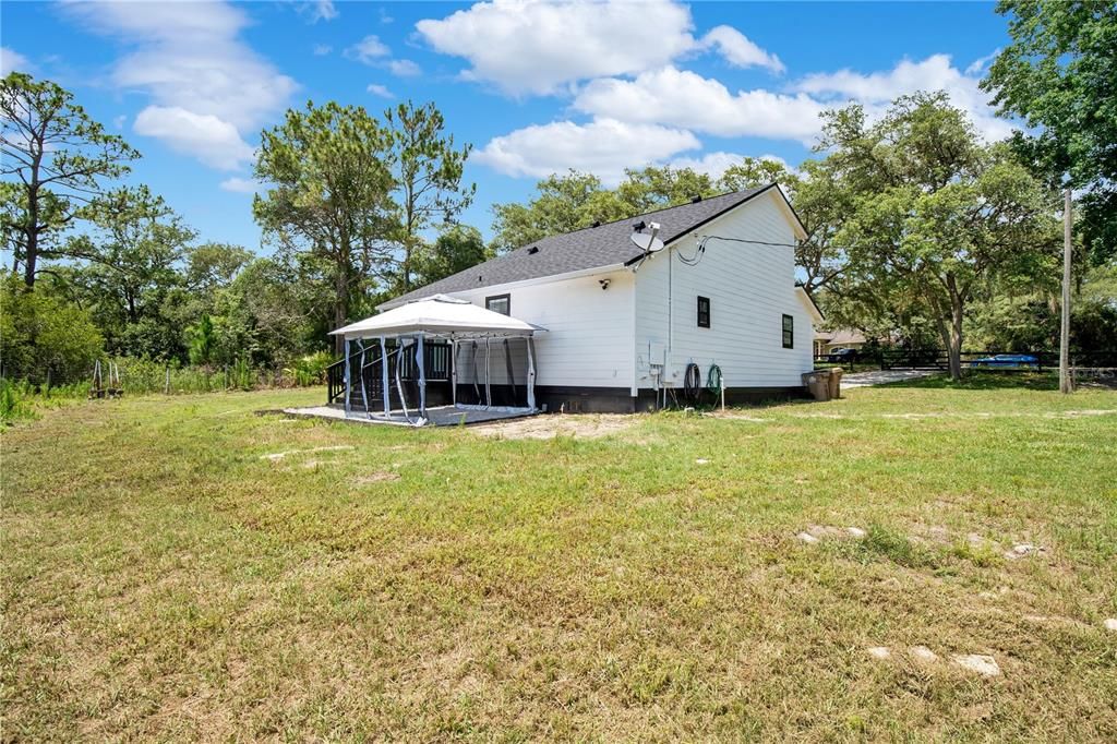 For Sale: $399,900 (3 beds, 2 baths, 1434 Square Feet)