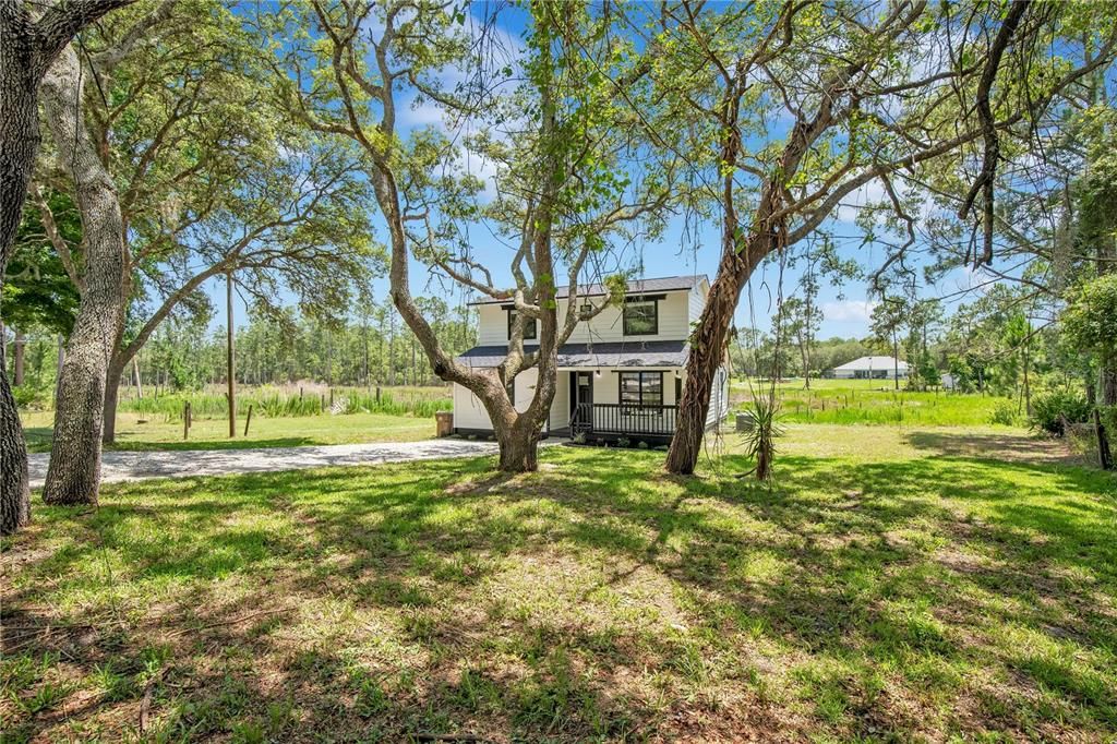 For Sale: $399,900 (3 beds, 2 baths, 1434 Square Feet)