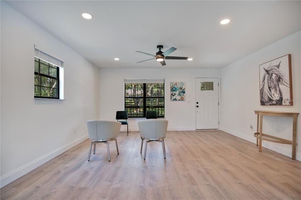 For Sale: $399,900 (3 beds, 2 baths, 1434 Square Feet)
