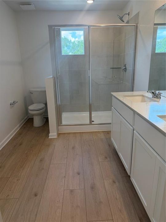 For Rent: $2,350 (3 beds, 2 baths, 1664 Square Feet)