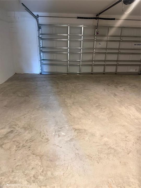For Rent: $2,350 (3 beds, 2 baths, 1664 Square Feet)