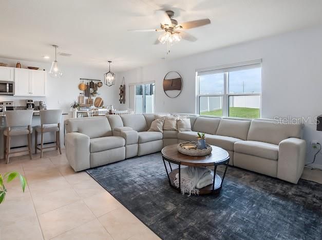 For Sale: $459,000 (5 beds, 3 baths, 2674 Square Feet)