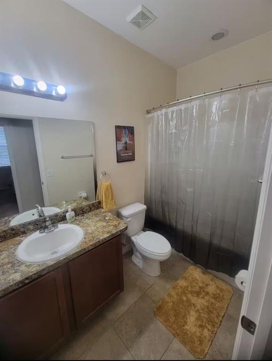 For Rent: $2,350 (4 beds, 2 baths, 1883 Square Feet)