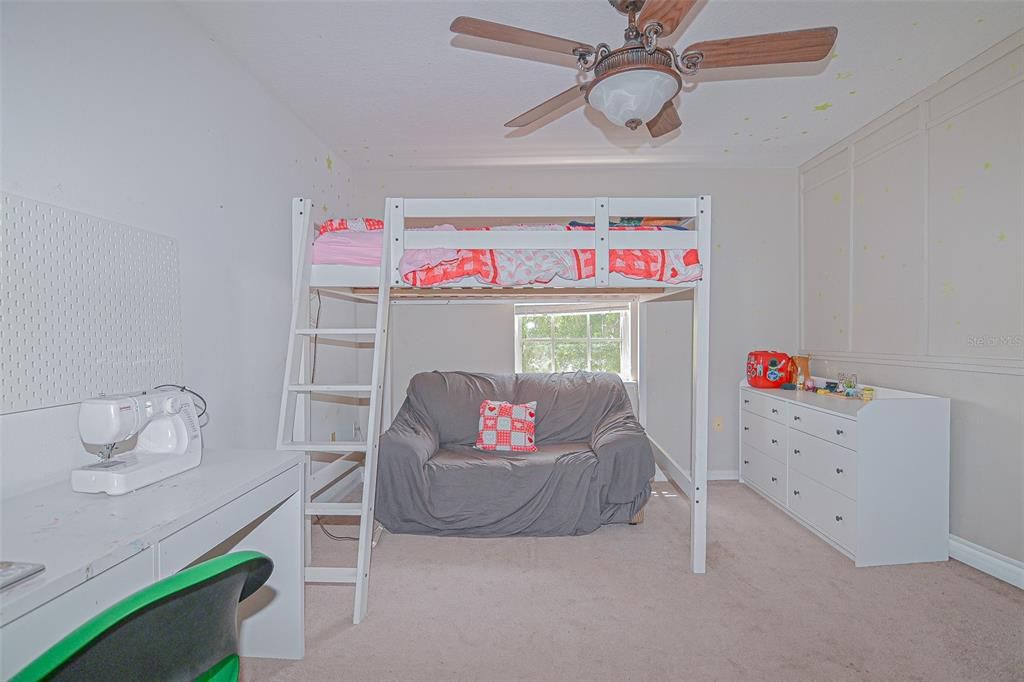 For Sale: $390,000 (4 beds, 2 baths, 2215 Square Feet)