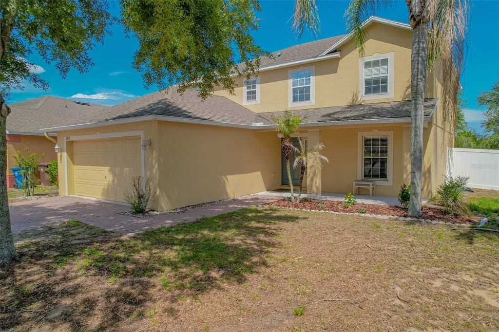 For Sale: $390,000 (4 beds, 2 baths, 2215 Square Feet)
