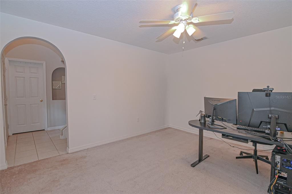 For Sale: $390,000 (4 beds, 2 baths, 2215 Square Feet)