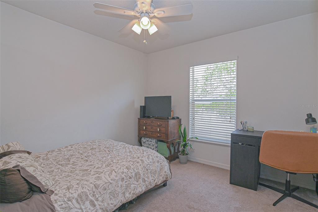 For Sale: $390,000 (4 beds, 2 baths, 2215 Square Feet)