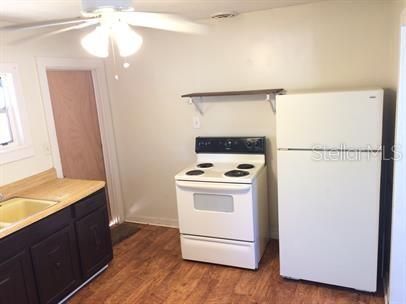 For Rent: $995 (2 beds, 1 baths, 768 Square Feet)
