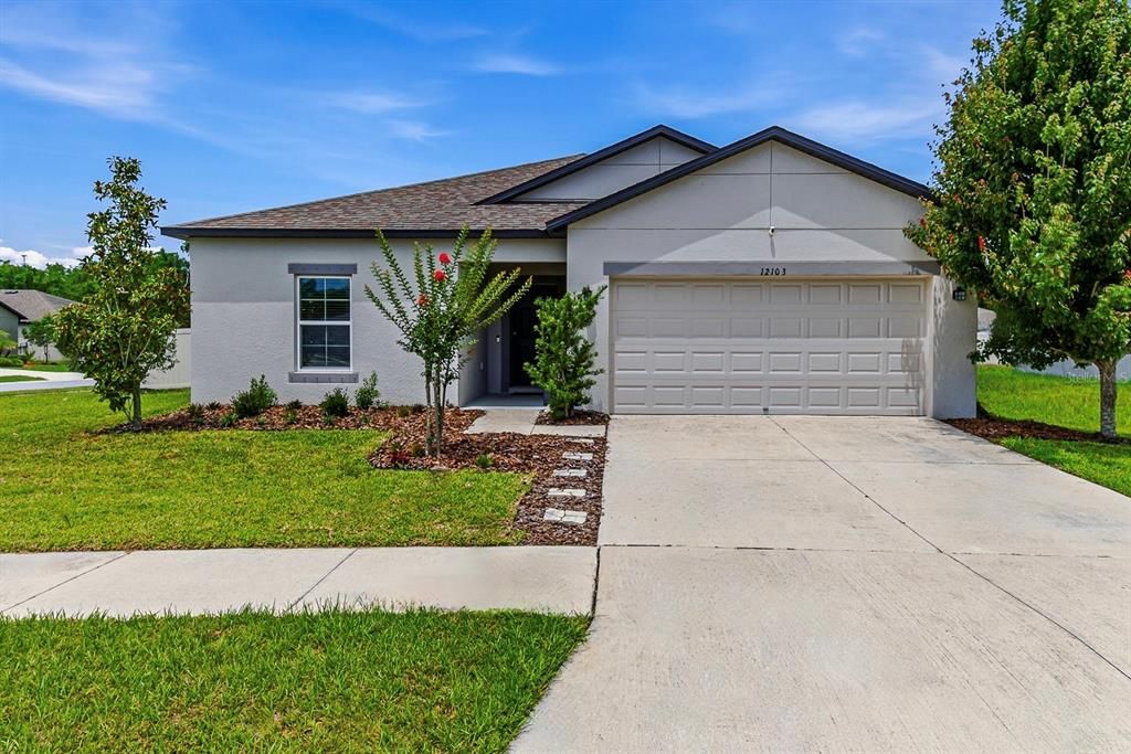For Sale: $345,000 (4 beds, 2 baths, 1746 Square Feet)