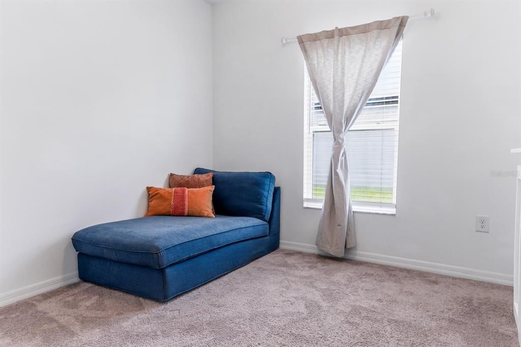 For Sale: $345,000 (4 beds, 2 baths, 1746 Square Feet)