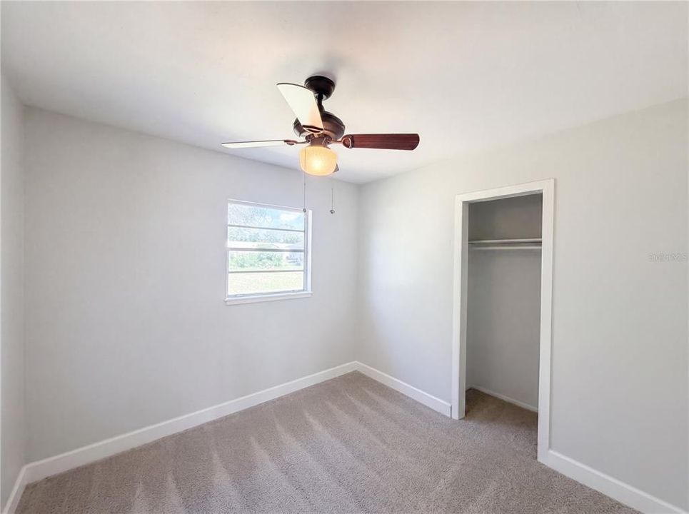 For Sale: $282,000 (4 beds, 1 baths, 1094 Square Feet)