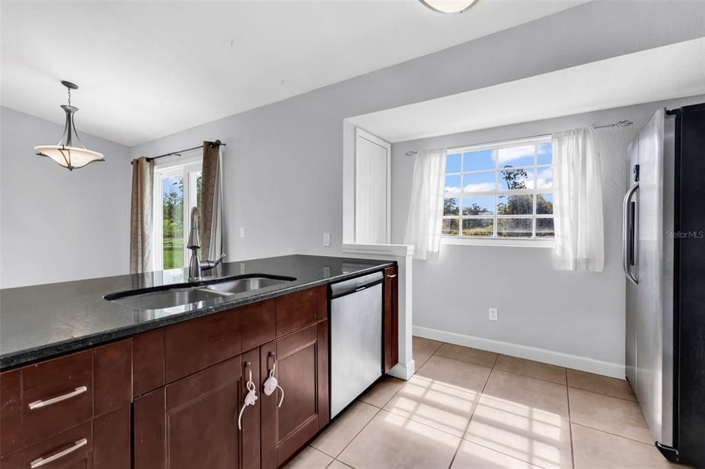 For Sale: $299,000 (3 beds, 2 baths, 1612 Square Feet)