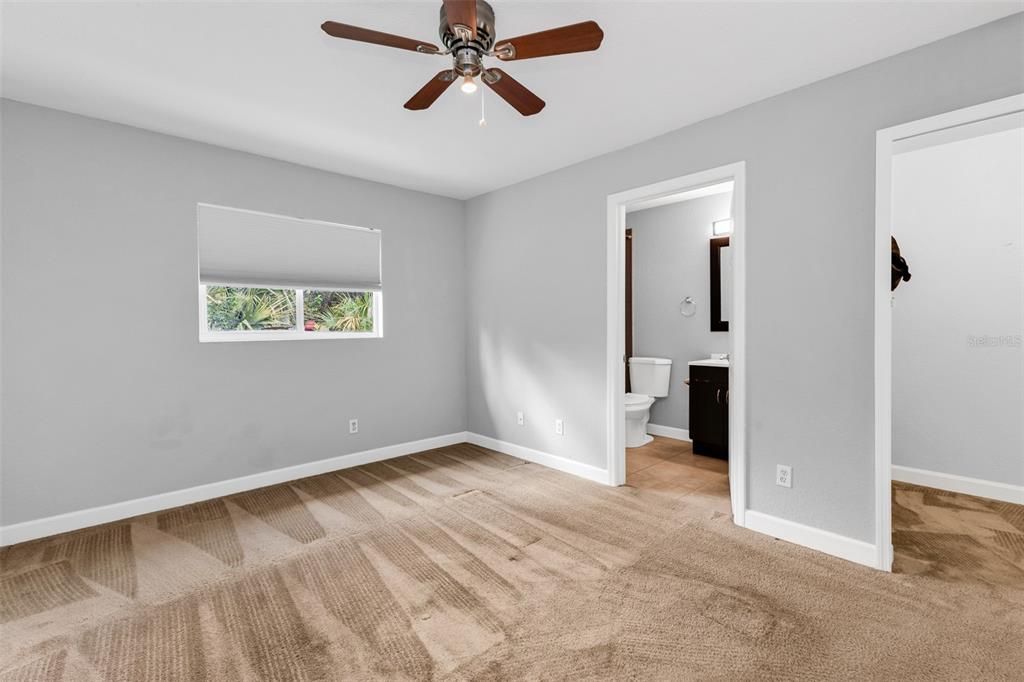 For Sale: $299,000 (3 beds, 2 baths, 1612 Square Feet)